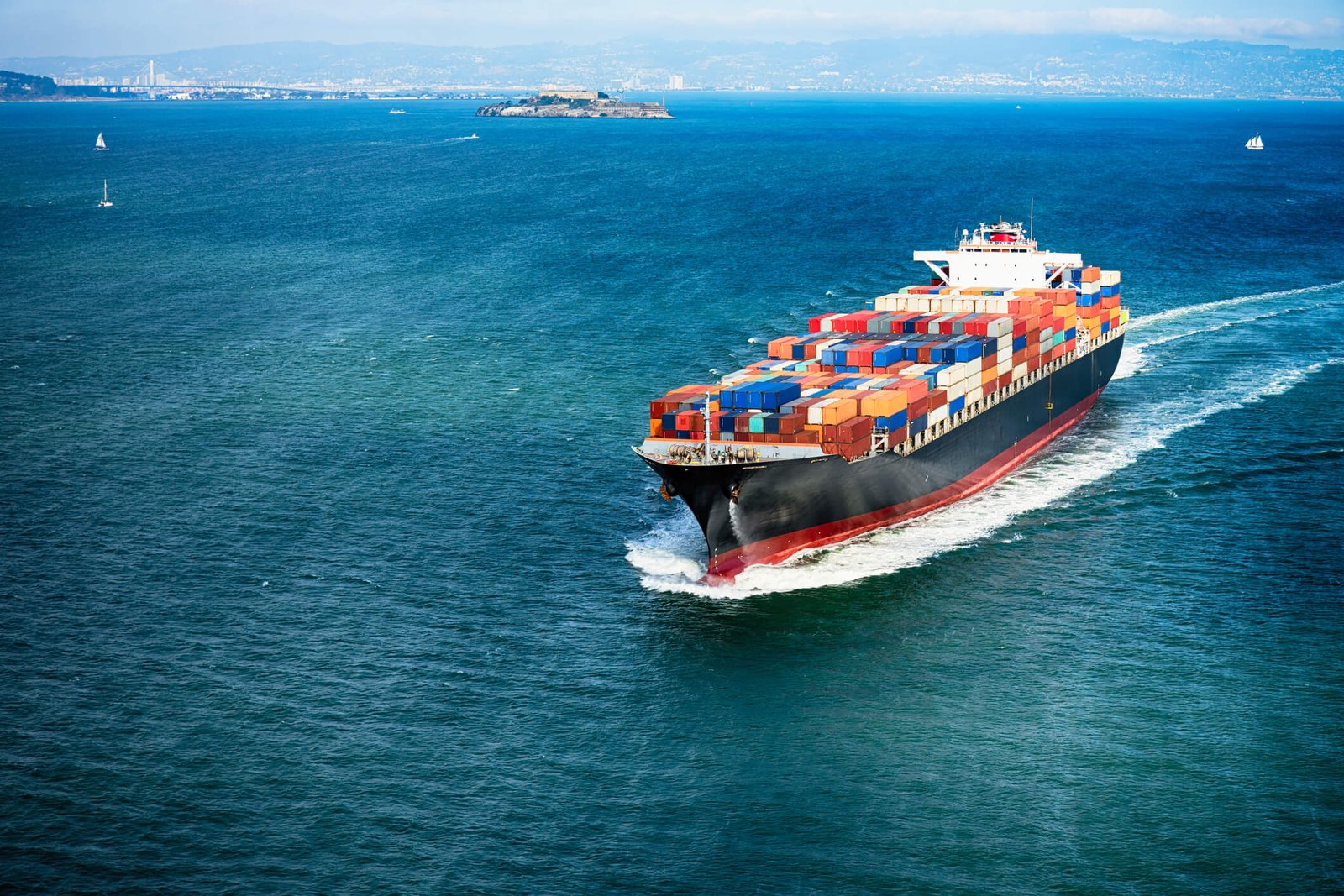 Dangerous goods container cargo handled under IMDG compliance in Dubai